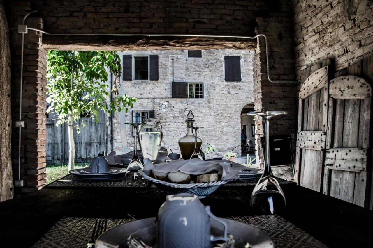 B&B La Casa Dei Prugni Boretto Habitación foto
