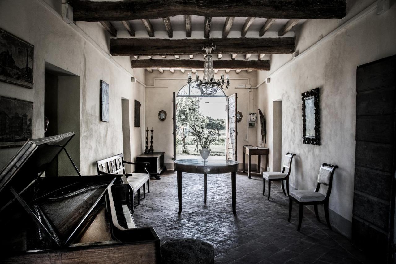 B&B La Casa Dei Prugni Boretto Habitación foto